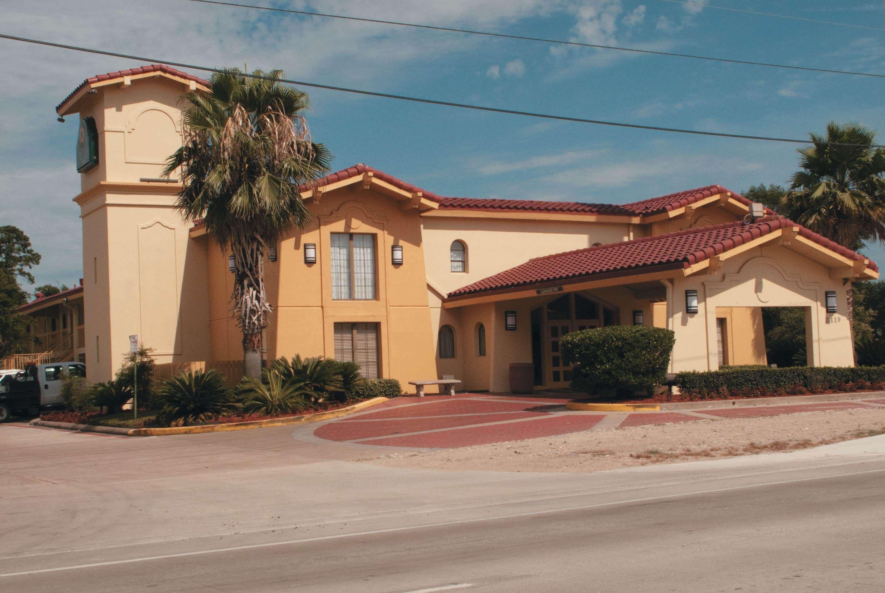 La Quinta Inn By Wyndham Lufkin Exterior photo